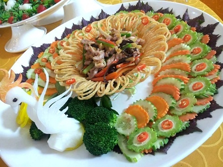 Quang ba du lich bang mon an hinh anh