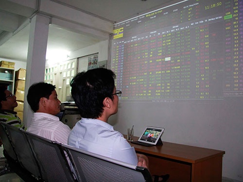 Chung khoan don dai gia hinh anh