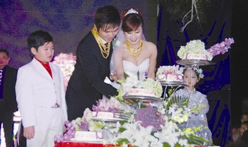 Dam cuoi con dai gia Viet hoanh trang co nao? hinh anh