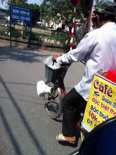 Lam tho, che nhac phat loa rao ban ngo luoc, tra da hinh anh