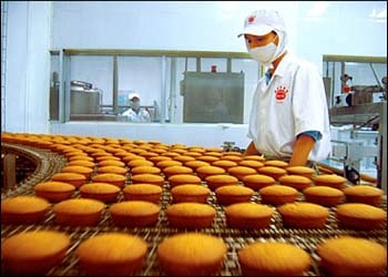 Mondelez chi 370 trieu do mua 80% banh keo Kinh Do hinh anh