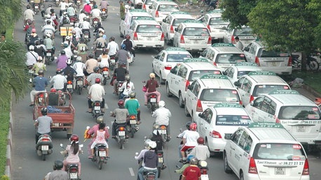 Kien nghi dung ung dung Uber tai Viet Nam hinh anh