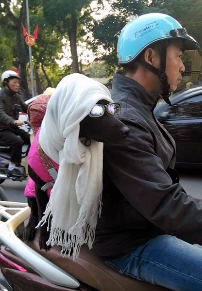 Ao hang hieu, khan sanh dieu: Cho cung nha giau don ret hinh anh