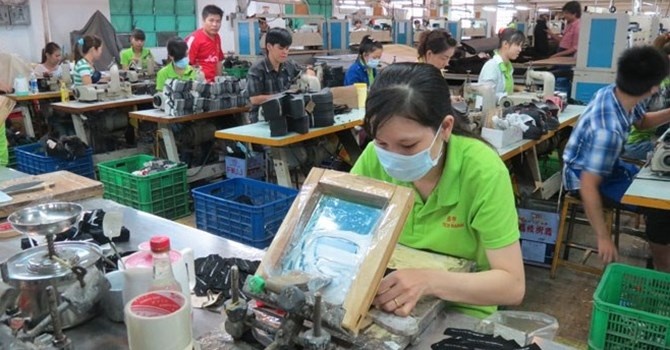 Thuong Tet Am lich 2015: Ke manh tay chi, nguoi keu kho hinh anh