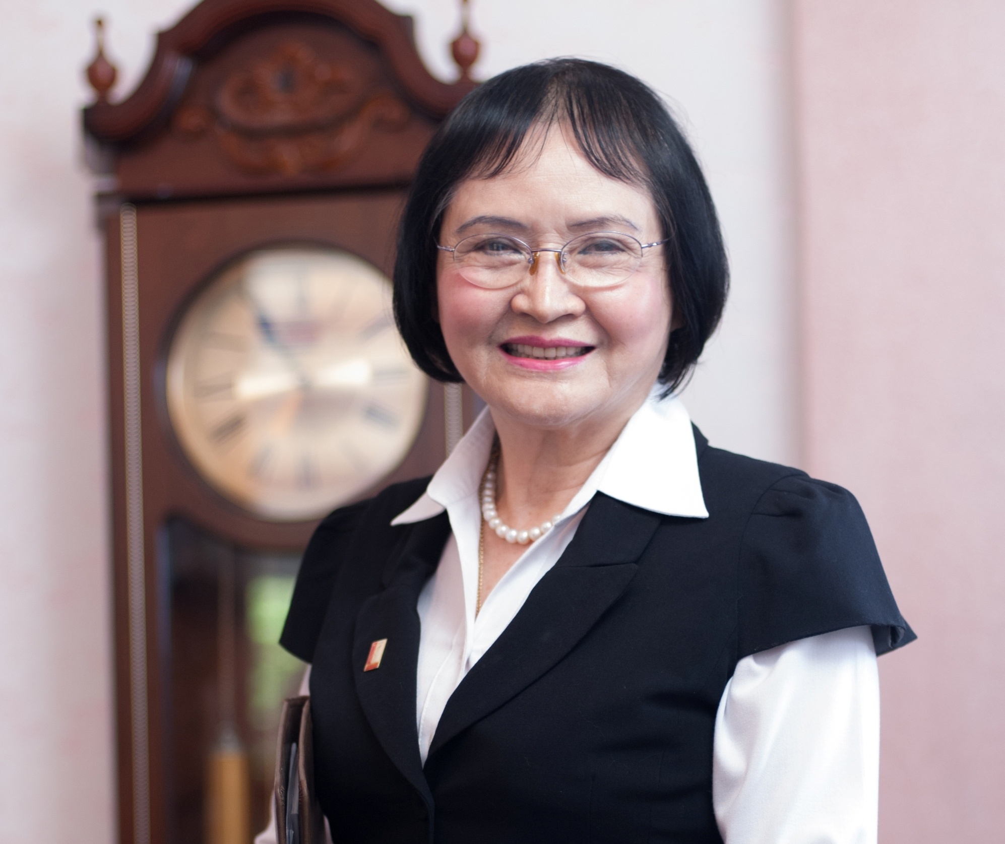 Ba chu son Kova: Cuoc doi toi la 3 lan lieu hinh anh