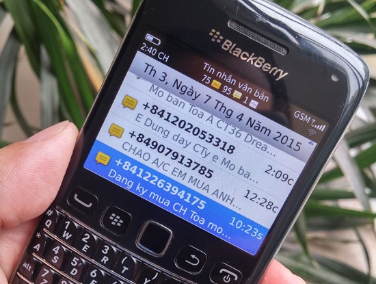 Vi sao nha mang chan nham tin nhan khach hang? hinh anh