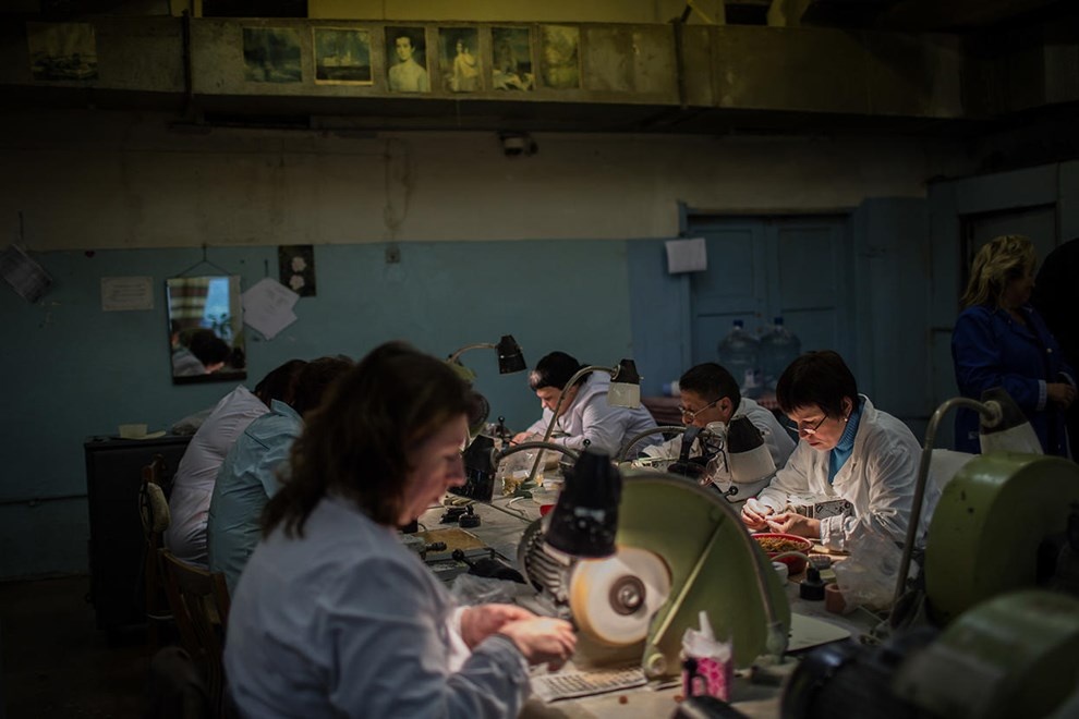 Xưởng chế biến hổ phách trong nhà máy Kaliningrad.