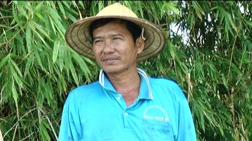 Anh nông dân mê sáng tạo Võ Văn Phước. 