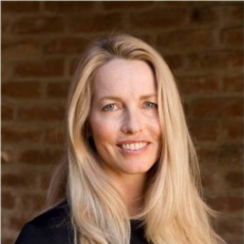 Lần đầu tiên hai người gặp nhau là trên giảng đường Stanford.