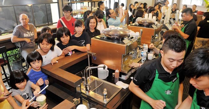 Starbucks: Dau xuoi ma duoi chua lot hinh anh