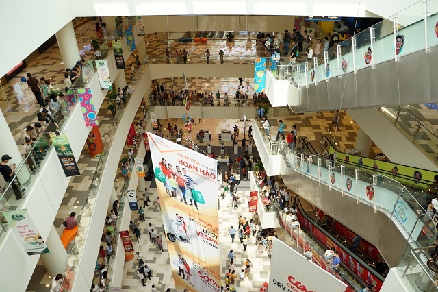 Cuoc chien moi cua cac trung tam thuong mai dai gia hinh anh
