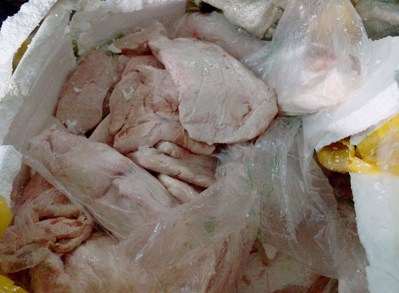 Mot thang, 4 tan nam heo TQ nhung hoa chat do ve TP HCM hinh anh