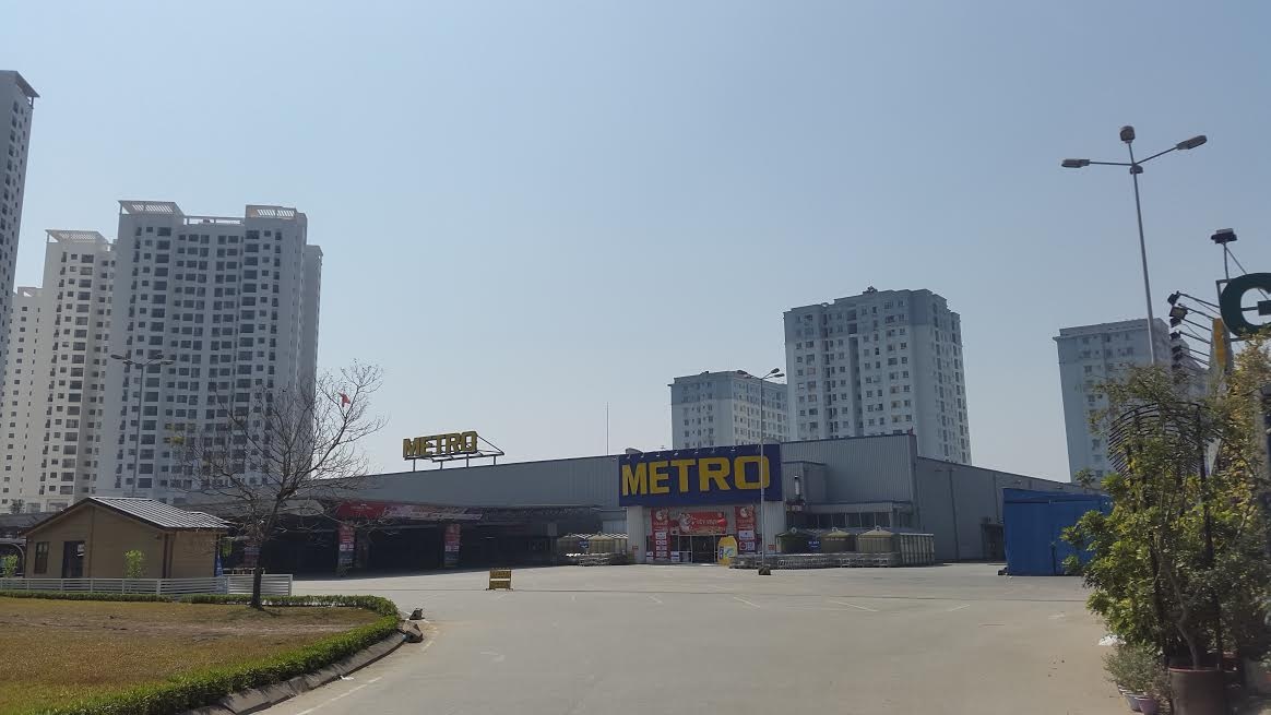 Nhieu sieu thi Ha Noi tiep tuc 'ngu vui' hinh anh