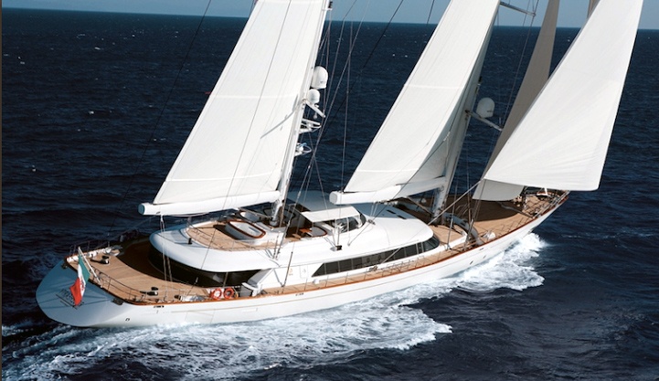 Du thuyen trieu do dau day ben nha giau Viet hinh anh