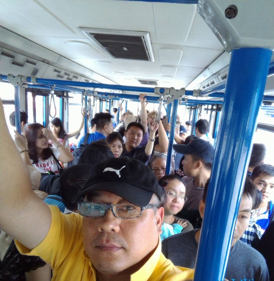 Doanh nhan Hoang Khai noi chuyen lam an anh 2