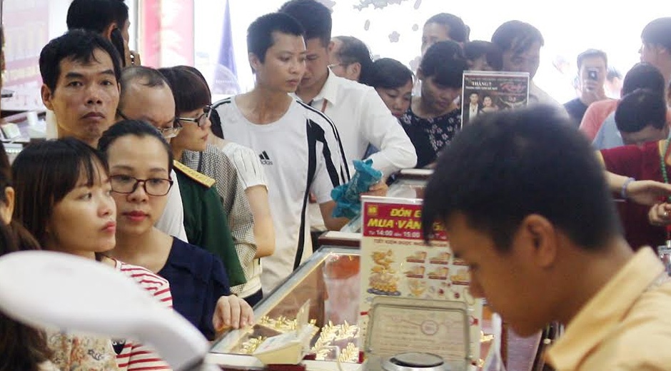 Gia lao doc, vang SJC giam 2,2 trieu dong moi luong hinh anh