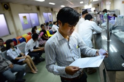 Doanh nghiep de nghi sua toi… 50 luat hinh anh