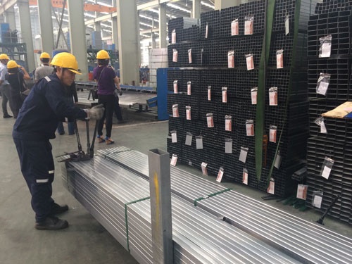 Sao cu lao vao thep! hinh anh