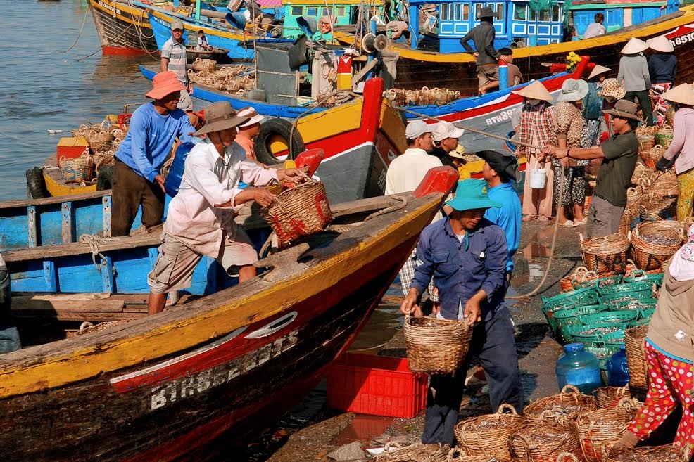 Bo Cong Thuong 'vach' hang loat sai pham cua Vinastas hinh anh