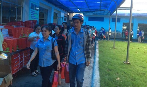 Thưởng Tết năm 2017 ảnh 2 Thuong Tet nam 2017 anh 2