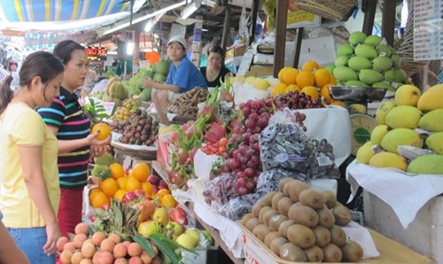 Lo ngai hang hoa te nuoc theo xang hinh anh