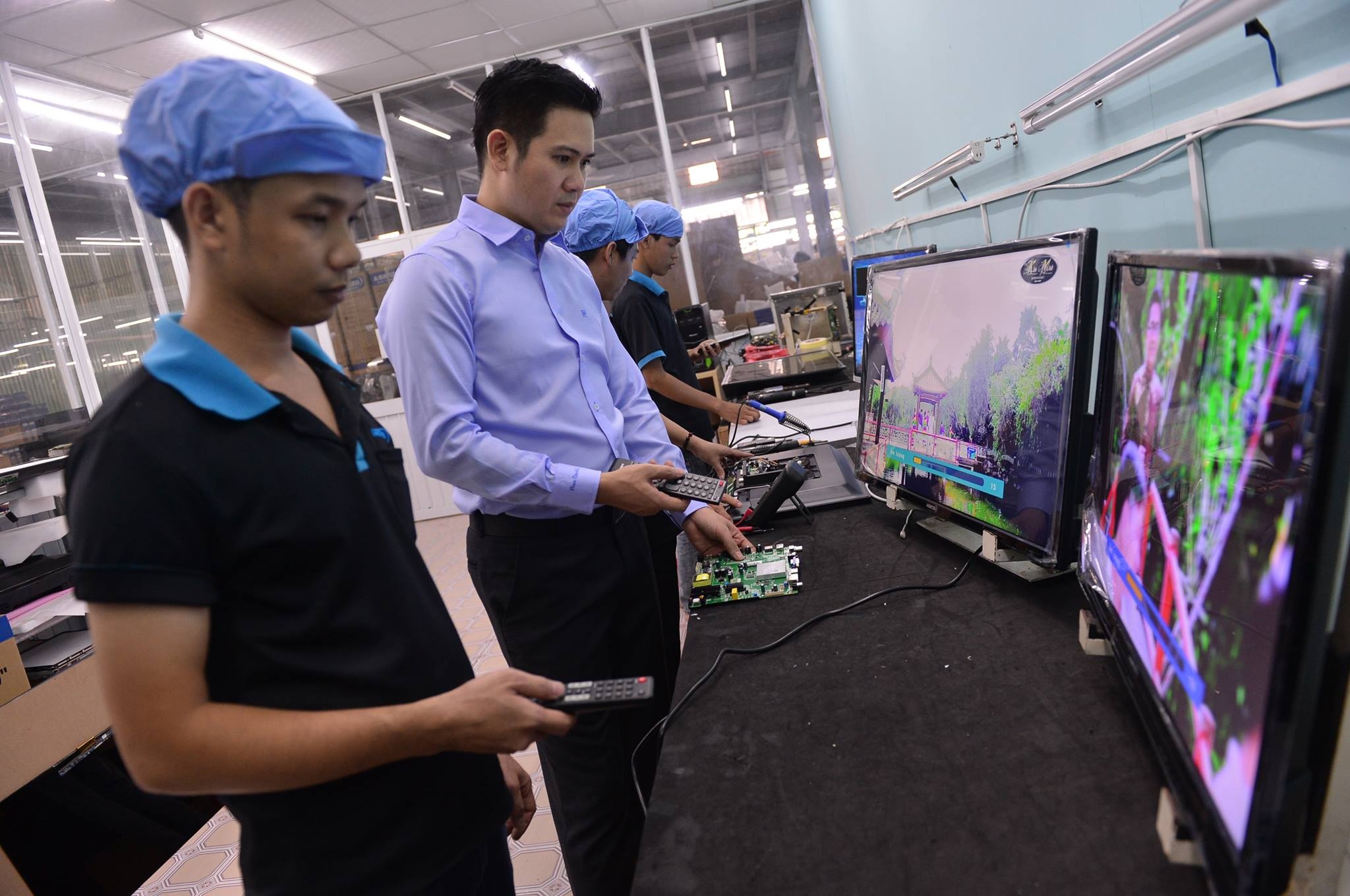 Ông chủ Phạm văn tam của tivi Asanzo ảnh 2 Ong chu Pham van tam cua tivi Asanzo anh 2