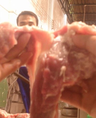 Thit thoi, ca uon, rau cu heo ua dung che bien suat an cong nghiep hinh anh