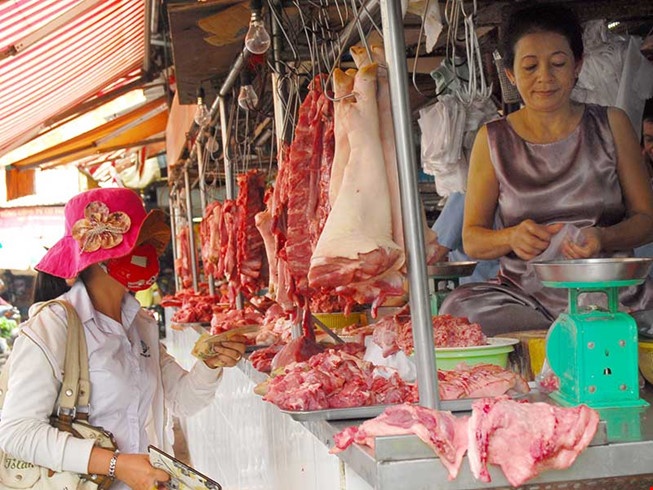 Nông dân phá sản vì heo giá 20000 đồng một kg ảnh 1 Nong dan pha san vi heo gia 20000 dong mot kg anh 1