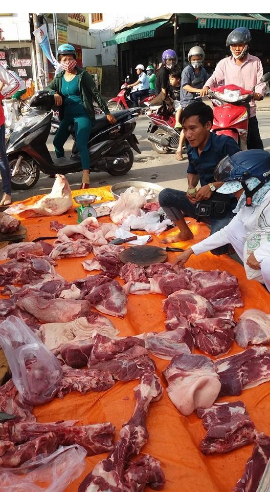 Thịt heo 100.000 đồng 3 kg ở Sài Gòn ảnh 2 Thit heo 100.000 dong 3 kg o Sai Gon anh 2
