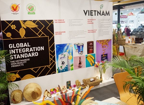 Hàng Việt qua Thái Lan cạnh tranh ảnh 2 Hang Viet qua Thai Lan canh tranh anh 2