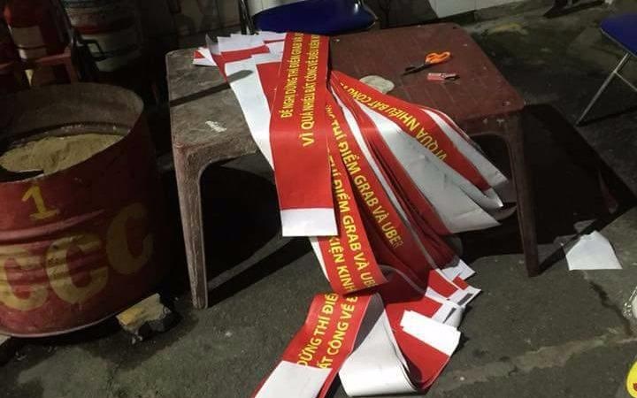 Xu phat taxi dan bang ron phan doi Uber Grab anh 2