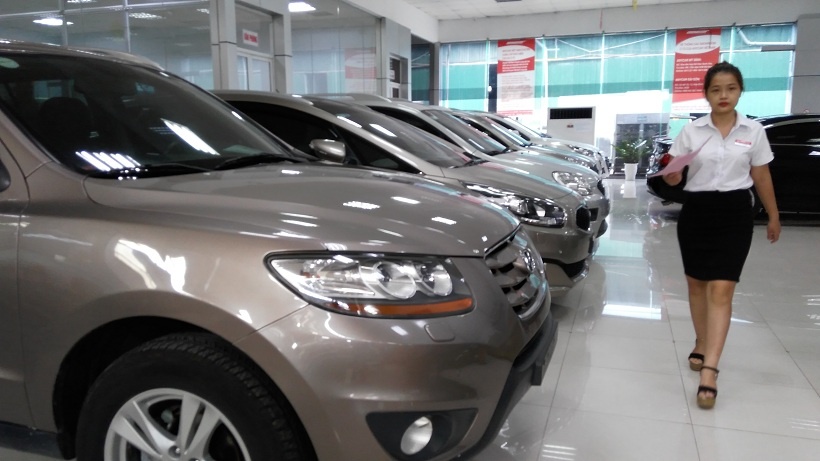 nhap khau o to nguyen chiec sut giam manh anh 1