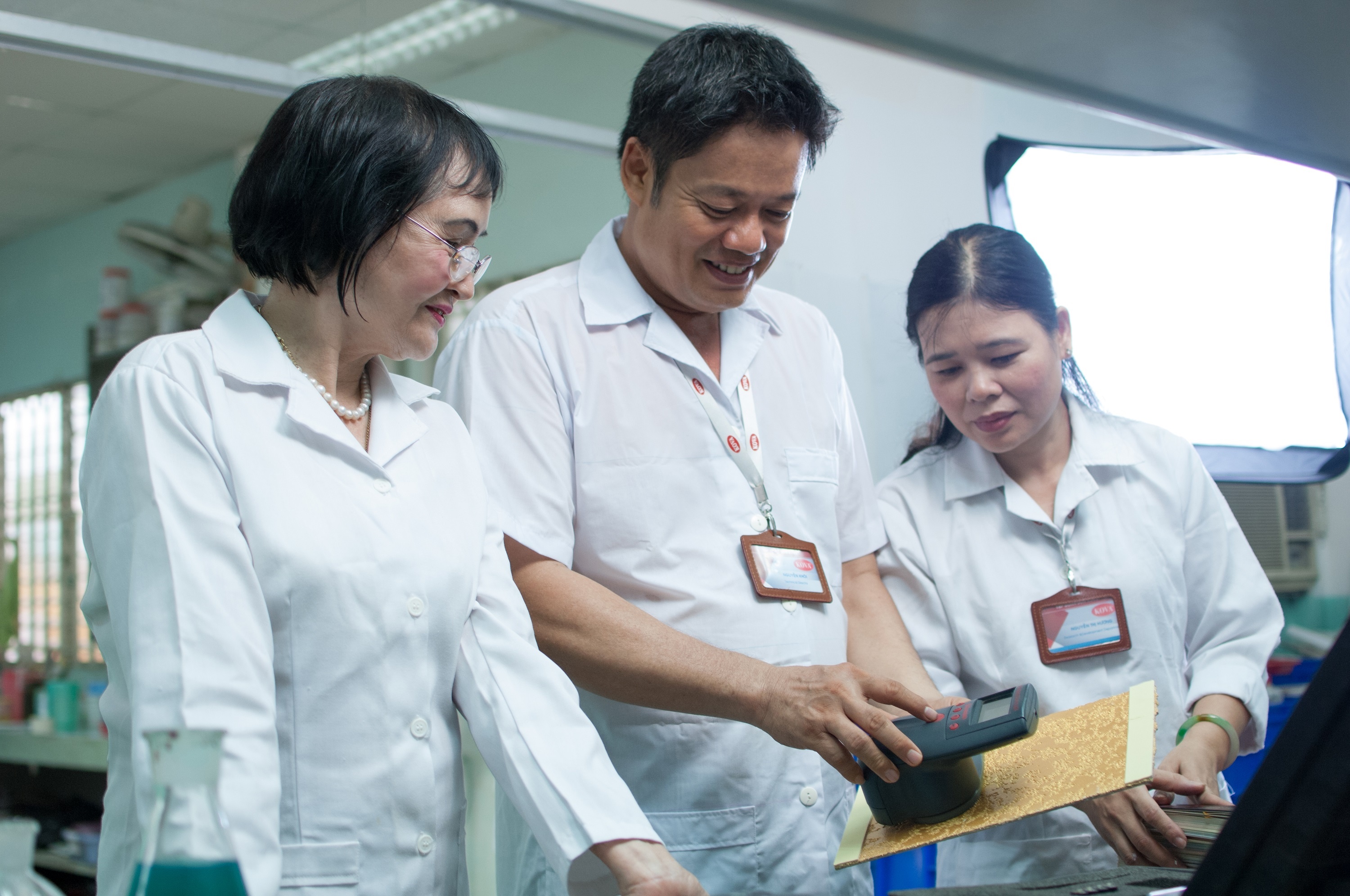 Nhung the he giang vien bach khoa o cong ty ‘ba giao’ Nguyen Thi Hoe hinh anh