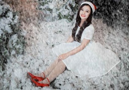 Chi Ong Vang hoa than cong chua tuyet xinh dep hinh anh