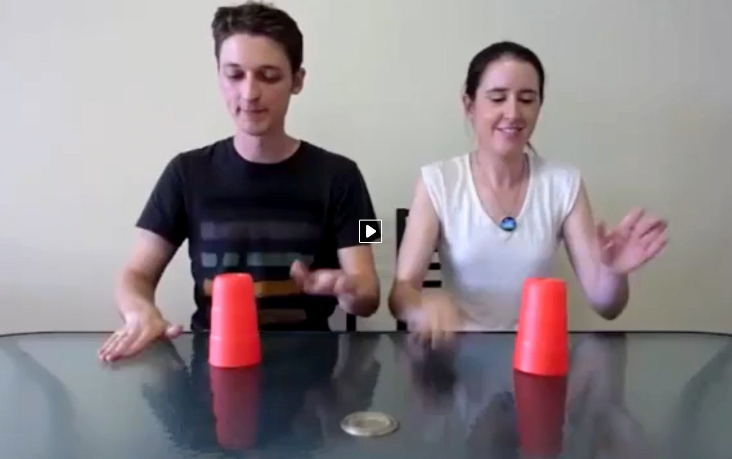 Clip cap doi trinh dien 'Cup song' voi toc do chong mat hinh anh