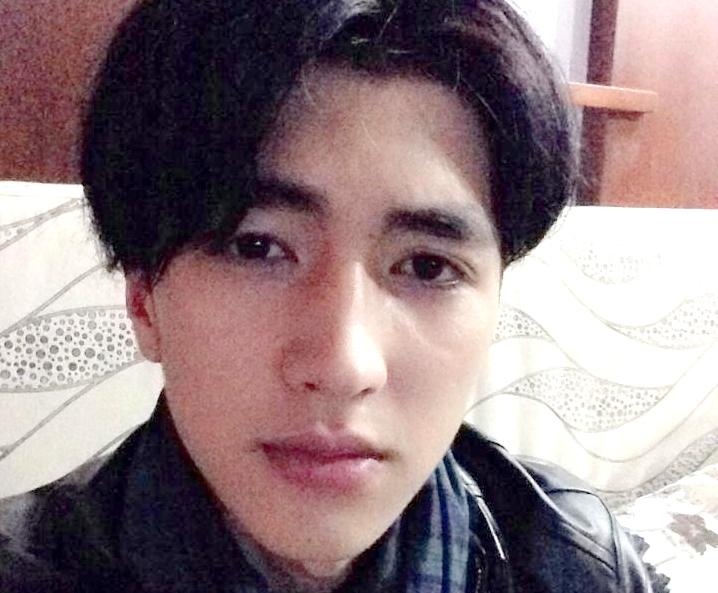 Hot teen 27/1: Hot boy Binh An khac la voi toc bo luong hinh anh