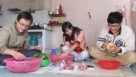 Khoi nghiep bang nghe di cho thue hinh anh