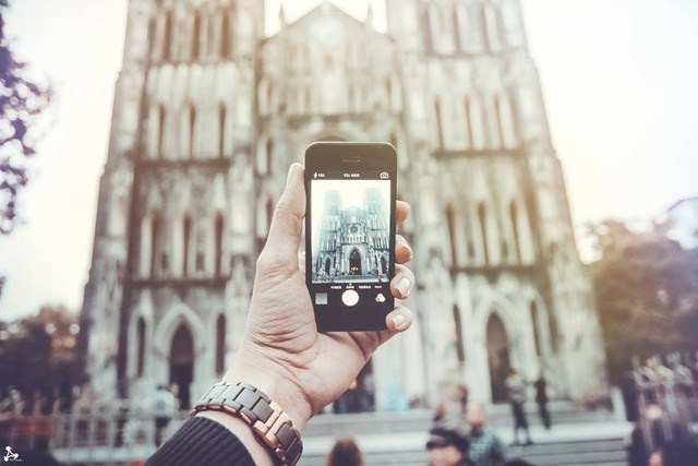 Bộ ảnh của Minh Vương sau khi được chia sẻ trên một số diễn đàn giao lưu về nhiếp ảnh đã nhận được rất nhiều lời khen của các thành viên, cư dân mạng.