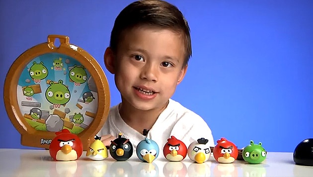 Cau be 8 tuoi tro nen giau co nho Angry Birds hinh anh