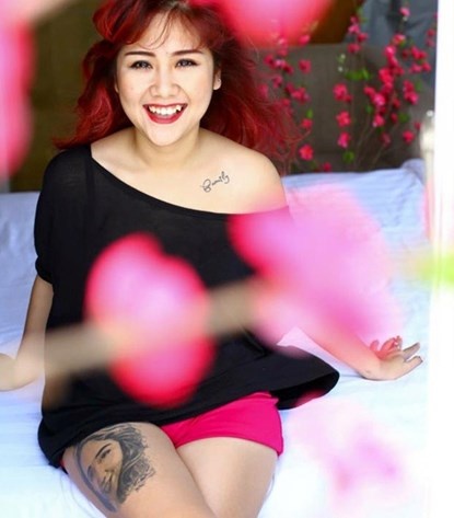 Hình xăm đặc biệt của Kim Ngân.
