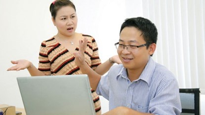 Nhiều cặp đôi đã nảy sinh cãi vã vì Facebook.