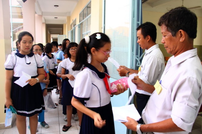 Tuyet doi khong to chuc thi tuyen lop 6 hinh anh