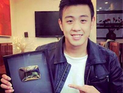 Vlogger Huy Me nhan nut Play ma bac cua YouTube hinh anh