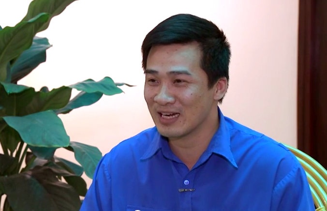 Clip Nguoi can bo doan di dau trong phong trao hien tang hinh anh