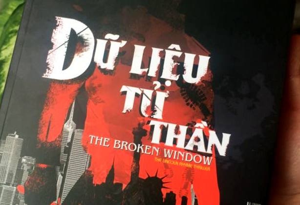 Cuoc dau tri tai ba giua hai so phan trong 'Du lieu tu than' hinh anh