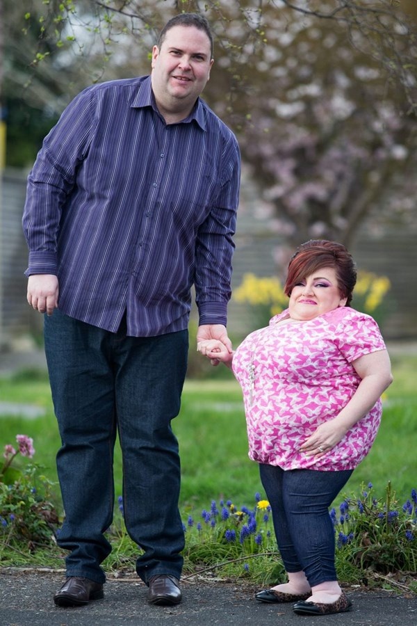 Rebecca và người chồng Norman.