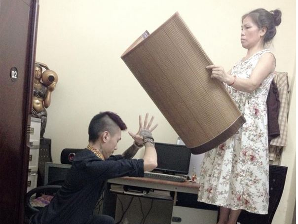 Man doi dap hai huoc cua 'nguoi bun' Viet va me U60 hinh anh