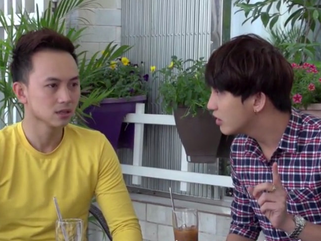 5S Online: Hot boy ban cach cua do gai Tay hinh anh