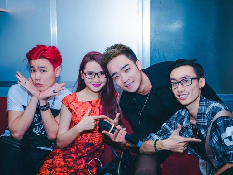 Dan hot boy, hot girl den chuc mung dien vien tre Duy Nam hinh anh