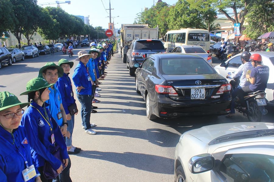 'Toi khong ung ho tinh nguyen vien xep hang duoi nang 40 do' hinh anh